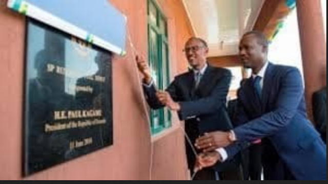 Egide Gatera (right), Rwandan Businessman with Rwandan President General Paul Kagame