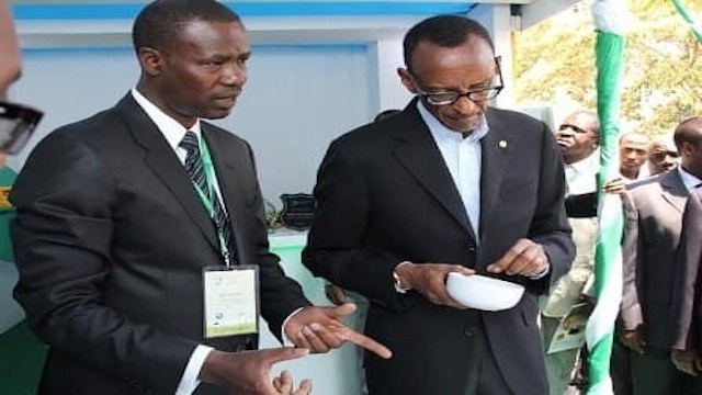 Egide Gatera (left), Rwandan Businessman with Rwandan President General Paul Kagame