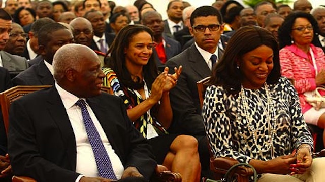 Jose Eduardo Dos Santos with his wife, daughter Isabel, and  son-in-law Sandika Dokolo