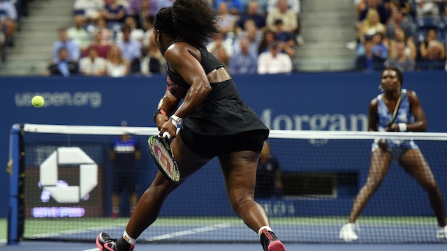 American Serena Williams beats Sister Venus in US Open 2015