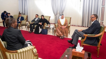 Paul Kagame, Louise Mishikiwabo receiving a delegation from the United Arab Emirates in Kigali in June 2015 